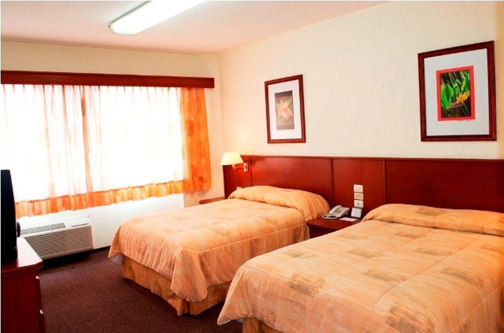 Hotel Marcella Clase Ejecutiva Морелия Экстерьер фото